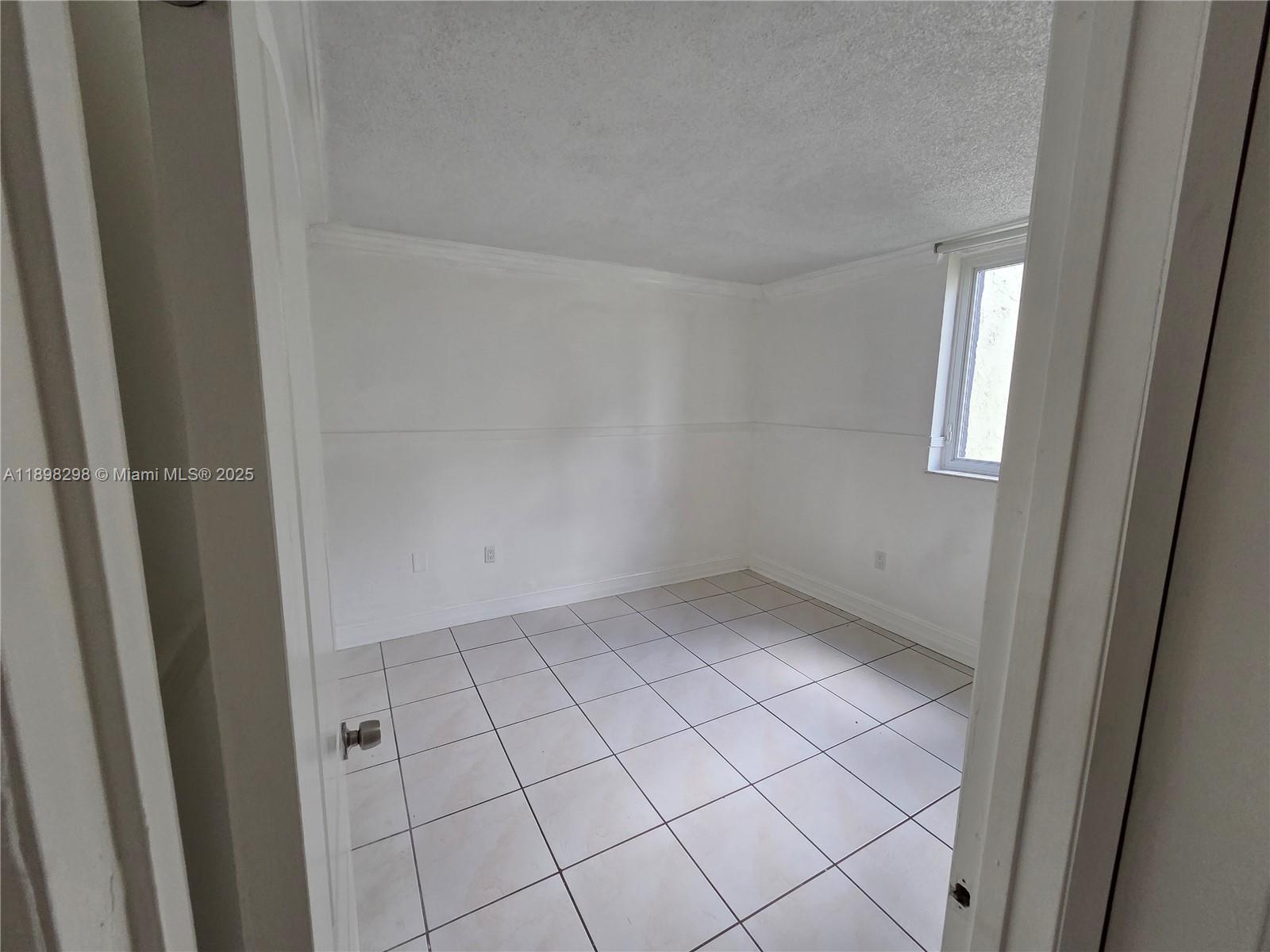 SAMARI LAKE EAST CONDO - Residential Lease