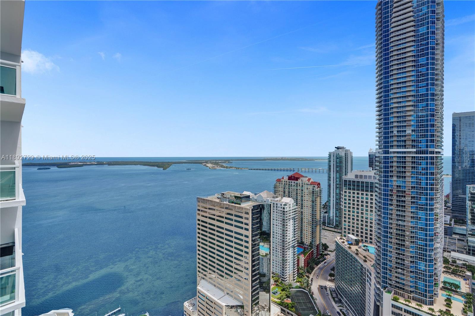 THE PLAZA 851 BRICKELL CO - Residential
