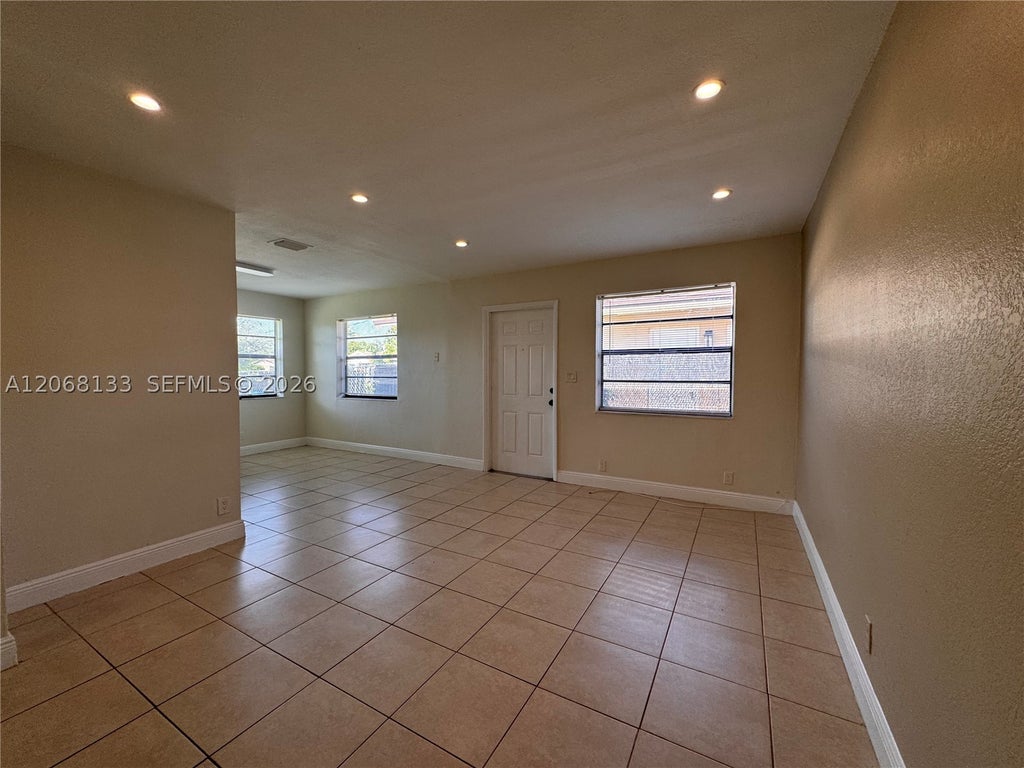 Photo of 407 NW 7th Ct #S, Hallandale Beach, FL 33009 (MLS # A12068133)