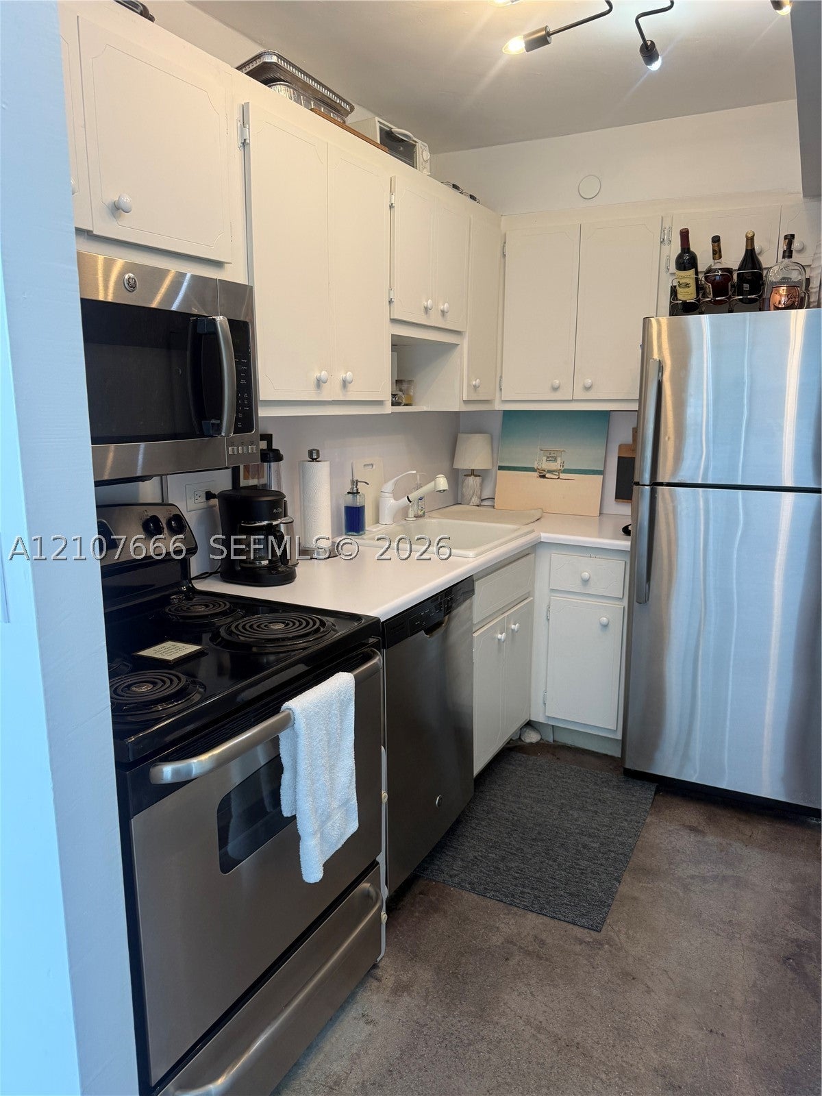 1881 Washington Ave 10C