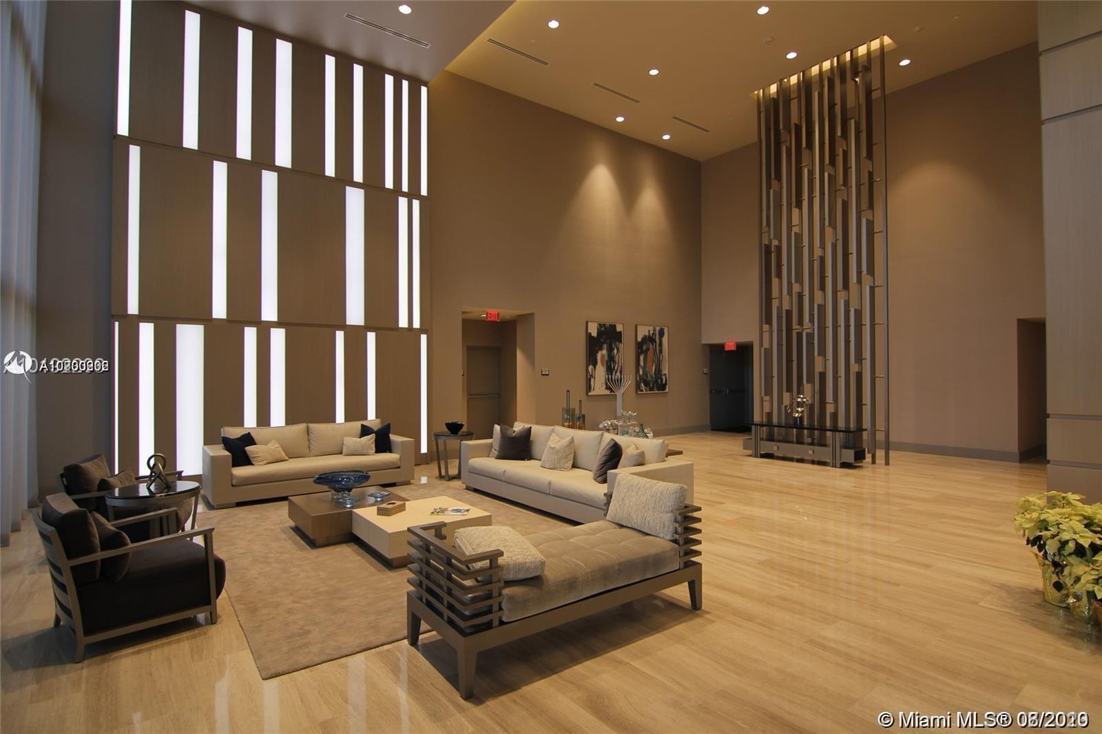 53OO PASEO - Residential Lease