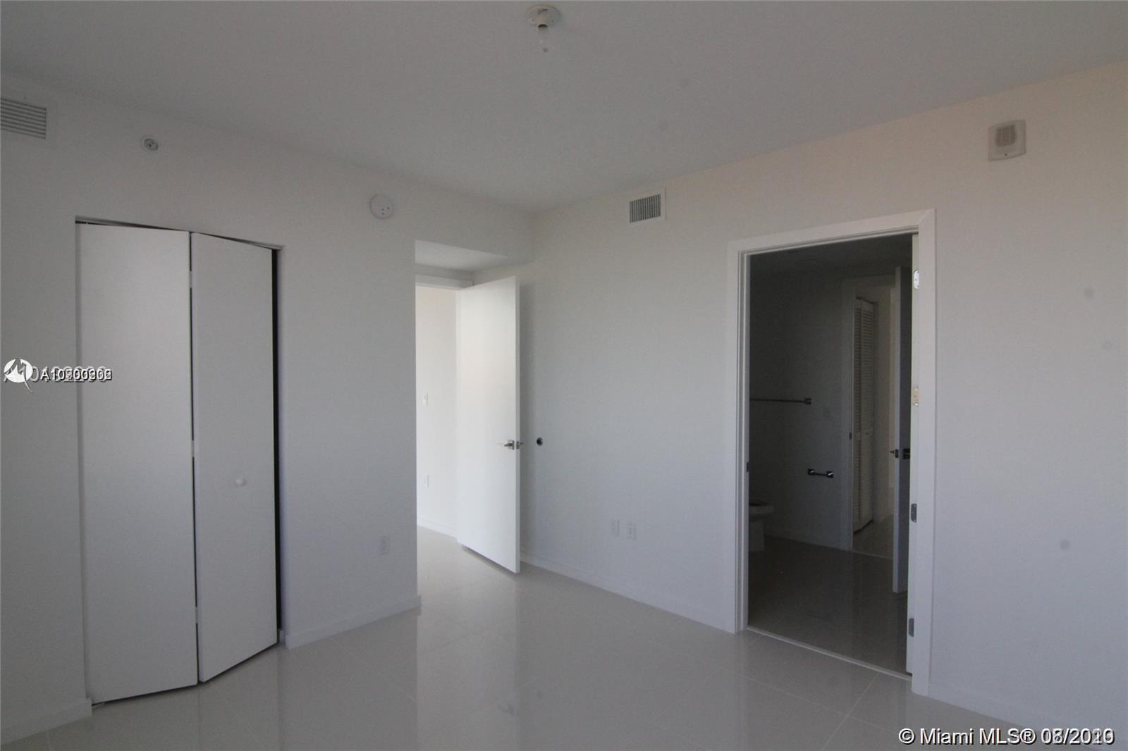 53OO PASEO - Residential Lease