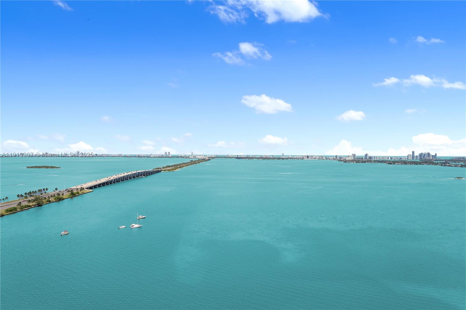 3131 NE 7th Ave 3106