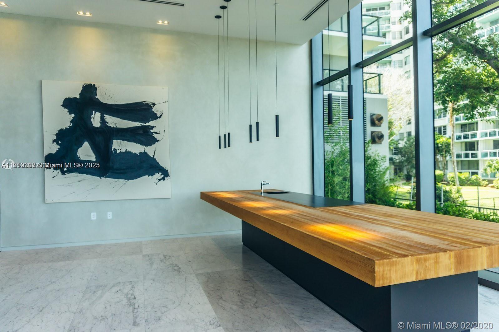 ONE PARAISO CONDO - Residential