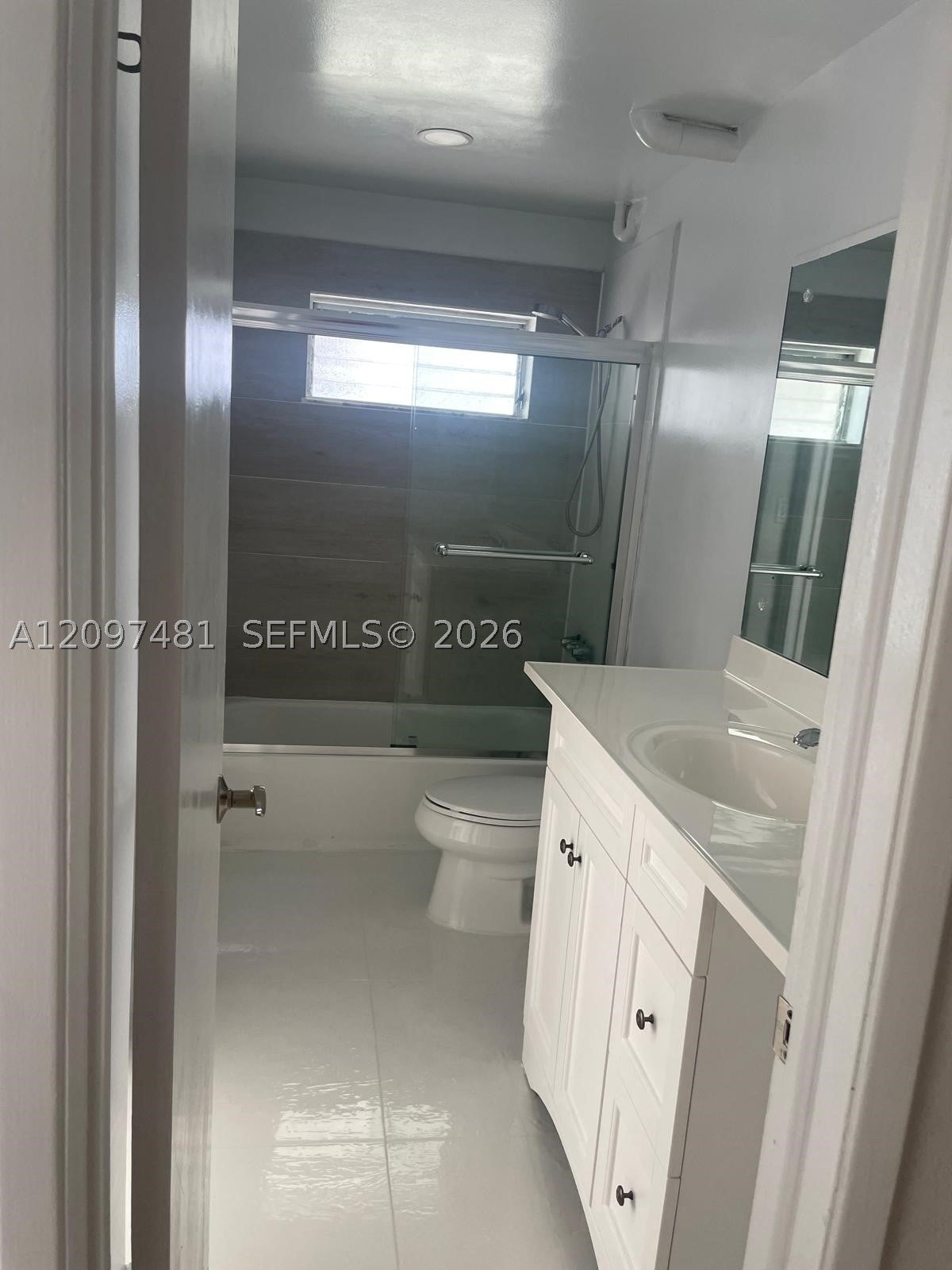 1750 NE 115th St 103