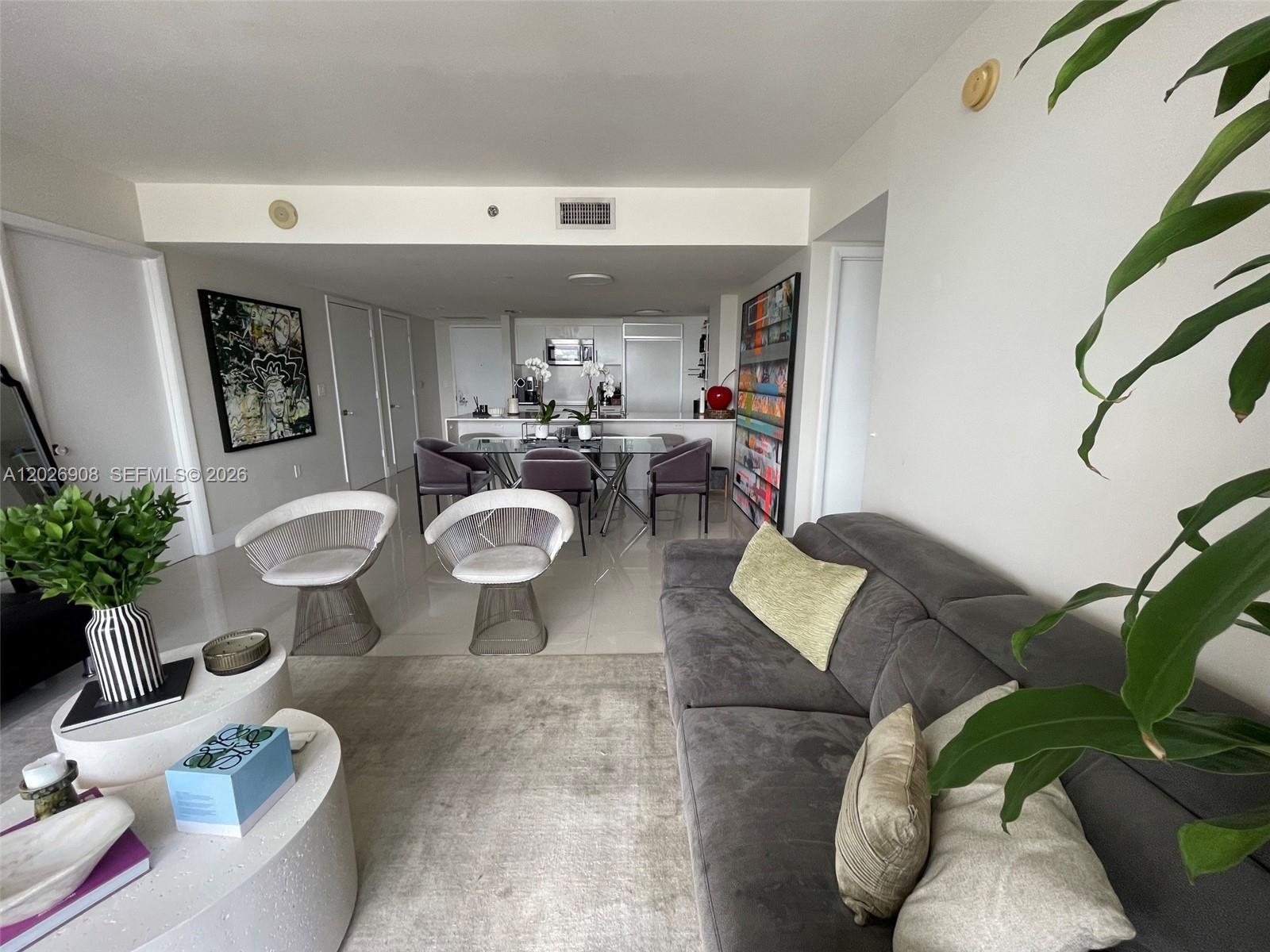 50 Biscayne Blvd 3411