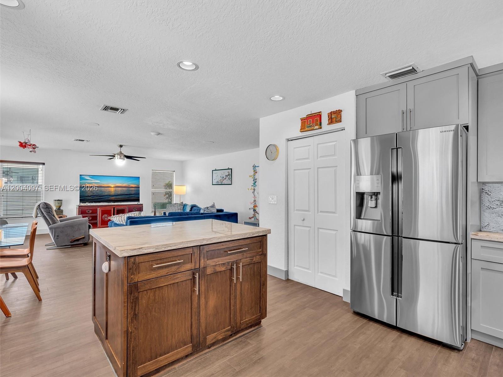 SILVER LAKES PHASE III RE - Residential