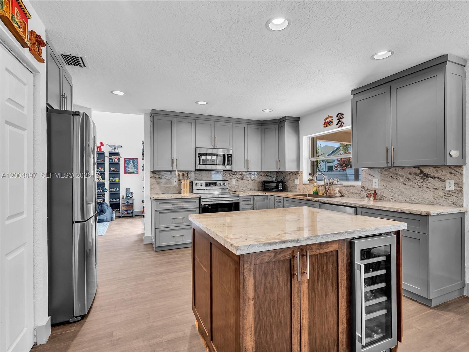 SILVER LAKES PHASE III RE - Residential