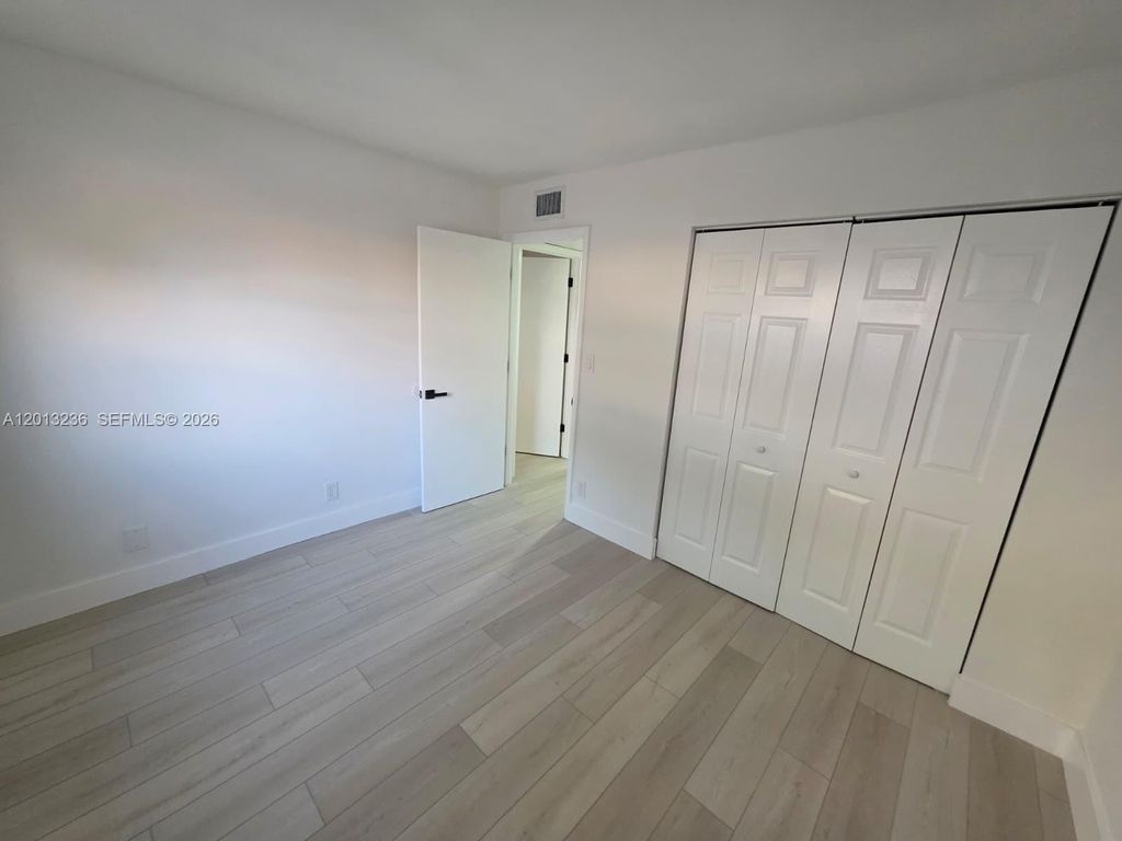 Photo of 101 NE 41st St #F98, Oakland Park, FL 33334 (MLS # A12013236)