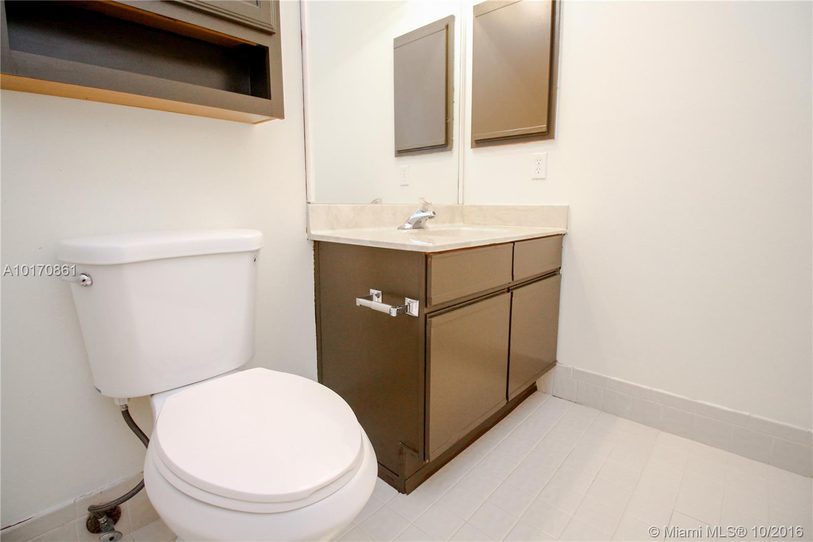 Jacaranda Prcl 252 - Residential Lease