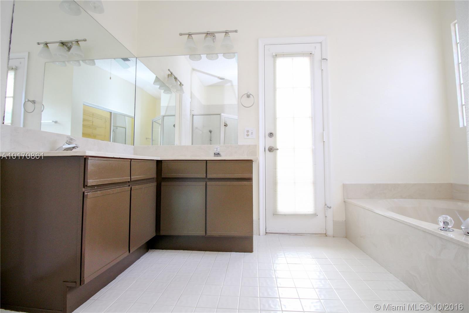 Jacaranda Prcl 252 - Residential Lease