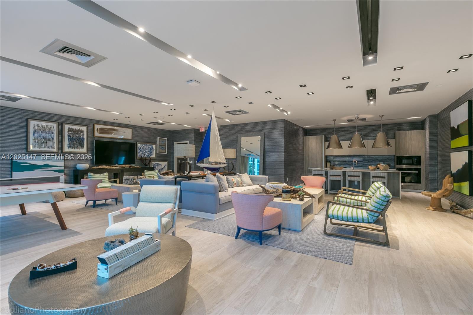 BISCAYNE BEACH CONDO - Residential