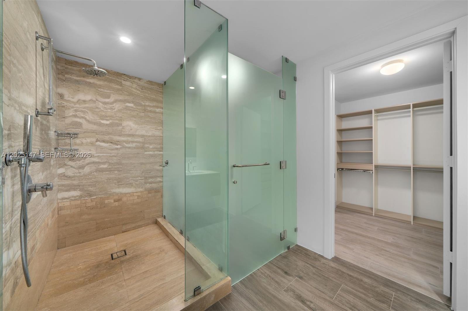 BISCAYNE BEACH CONDO - Residential
