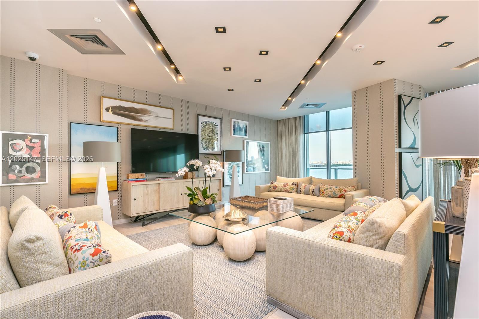 BISCAYNE BEACH CONDO - Residential