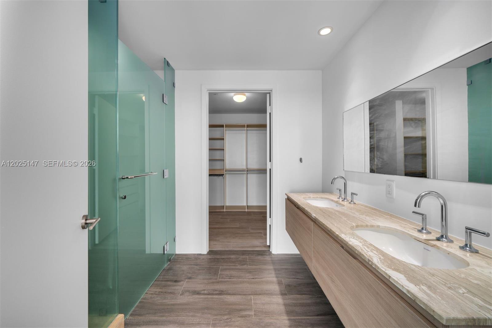 BISCAYNE BEACH CONDO - Residential