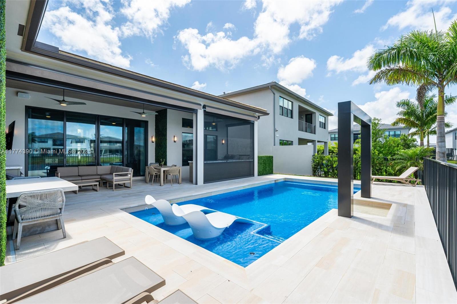 BOCA RATON GOLF COURSE PU - Residential