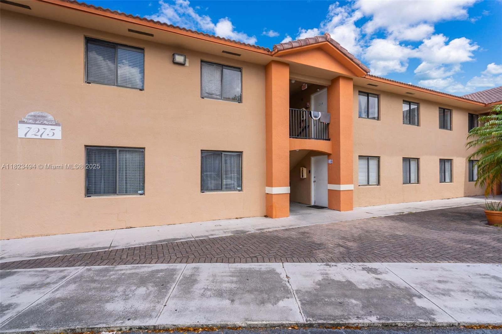 Property for Sale at 7275 W 24th Ave 138, Hialeah, Miami-Dade County, Florida - Bedrooms: 2 
Bathrooms: 2  - $275,000