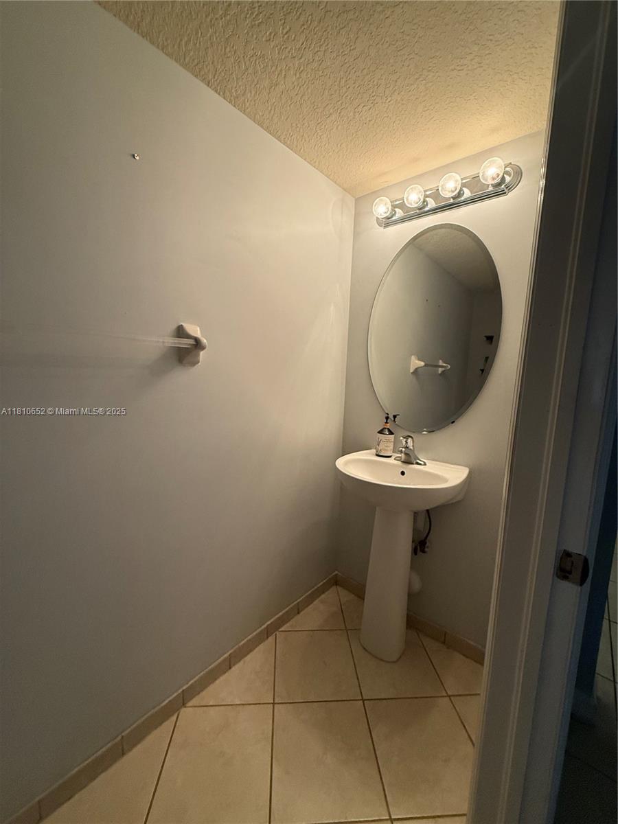 LAKES BY THE BAY GEE - Residential