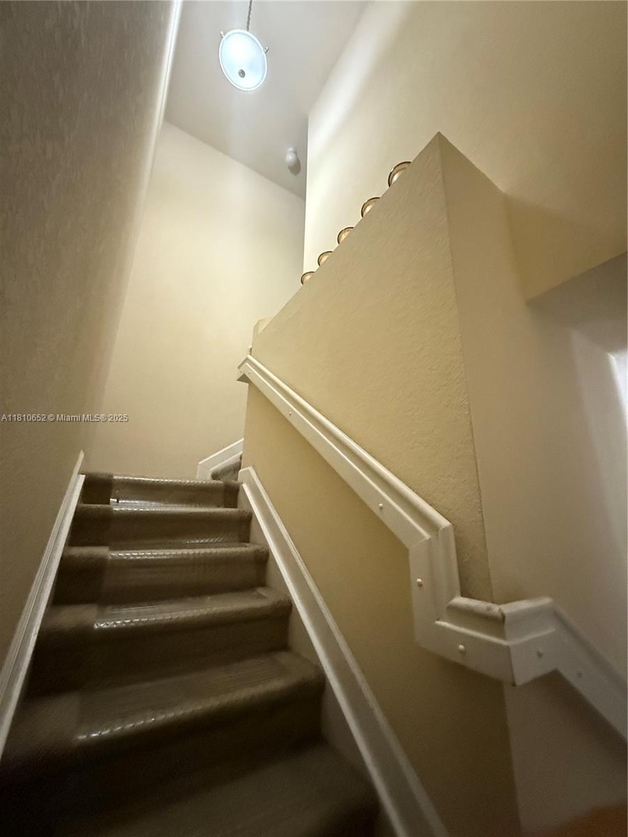 LAKES BY THE BAY GEE - Residential