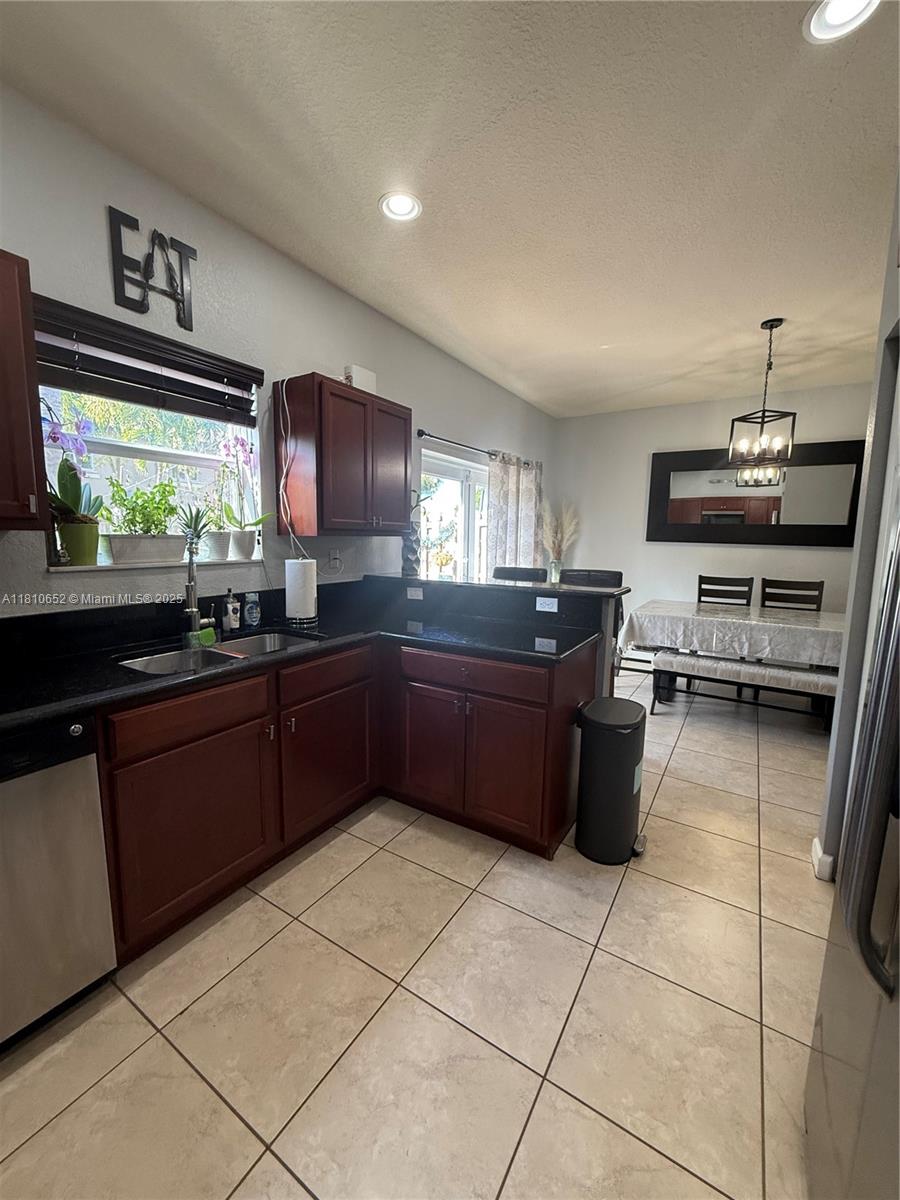 LAKES BY THE BAY GEE - Residential