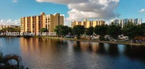 4707 NW 7th St 308-8 Miami FL 33126