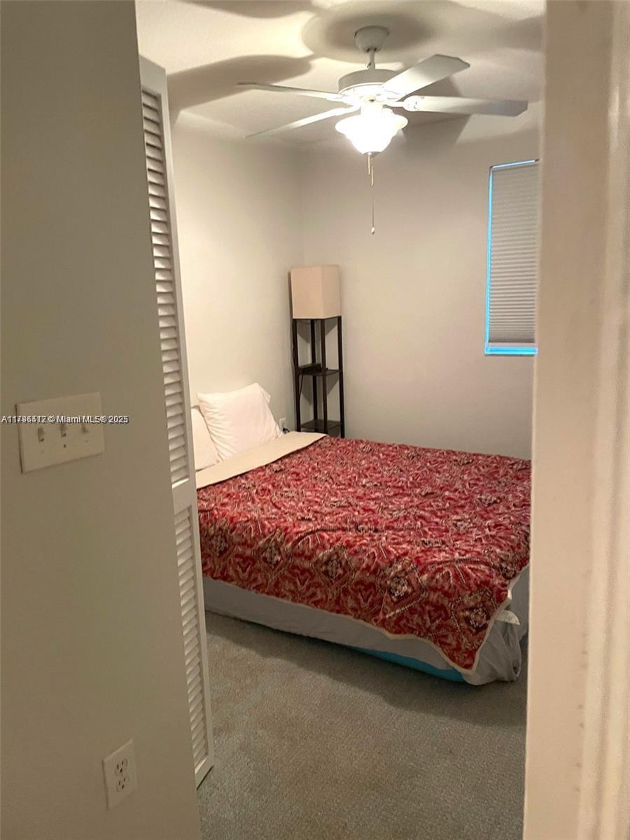 COUNTRY CLUB VILLAS TH CO - Residential