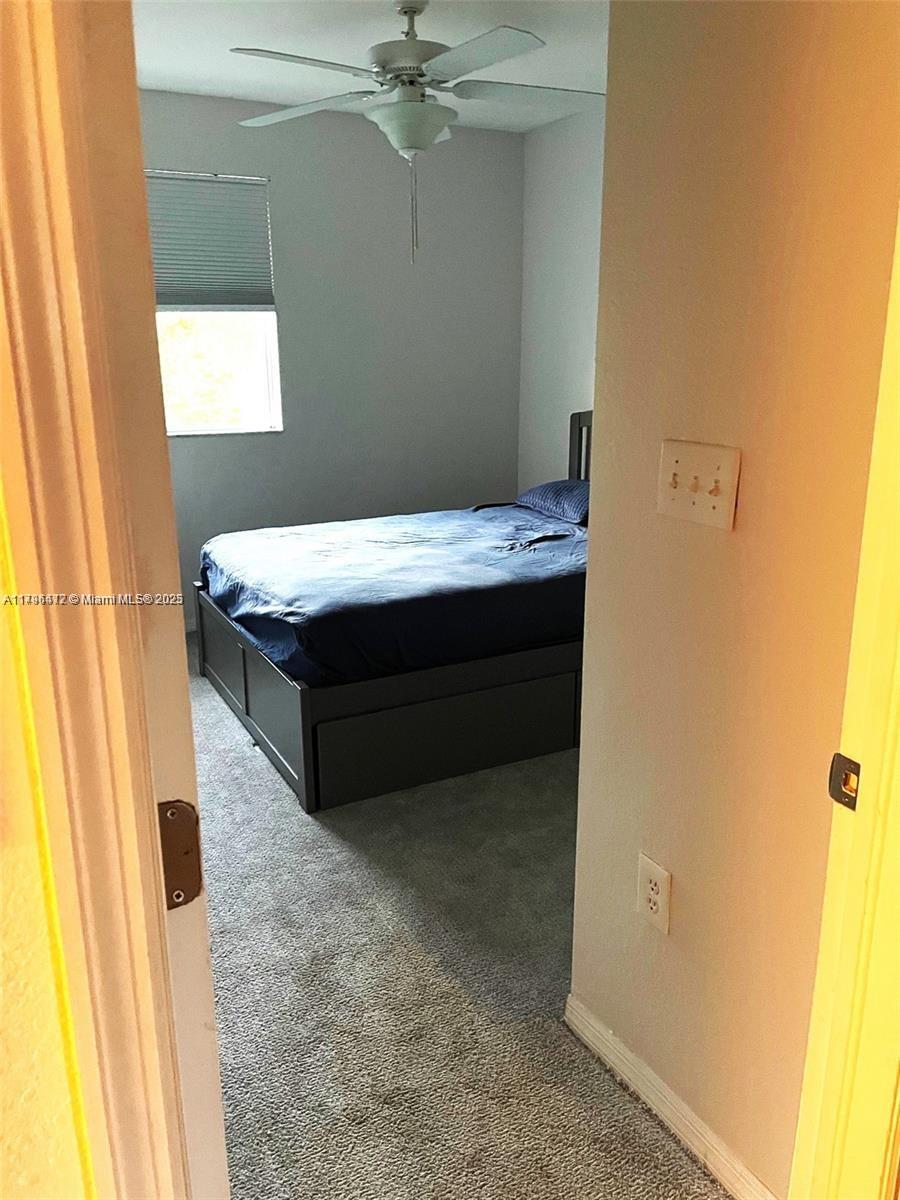 COUNTRY CLUB VILLAS TH CO - Residential