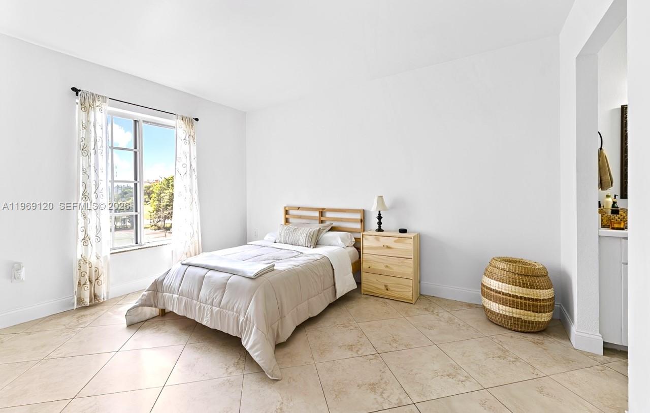 DORAL GARDENS II CONDO - Residential