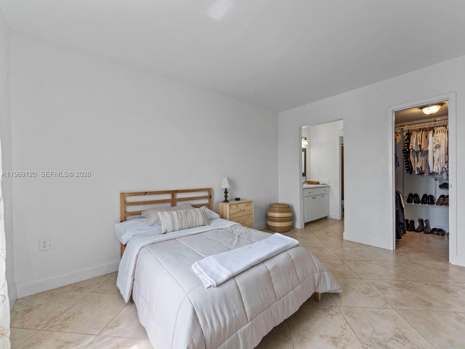 DORAL GARDENS II CONDO - Residential