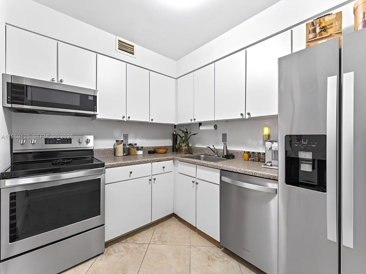 DORAL GARDENS II CONDO - Residential