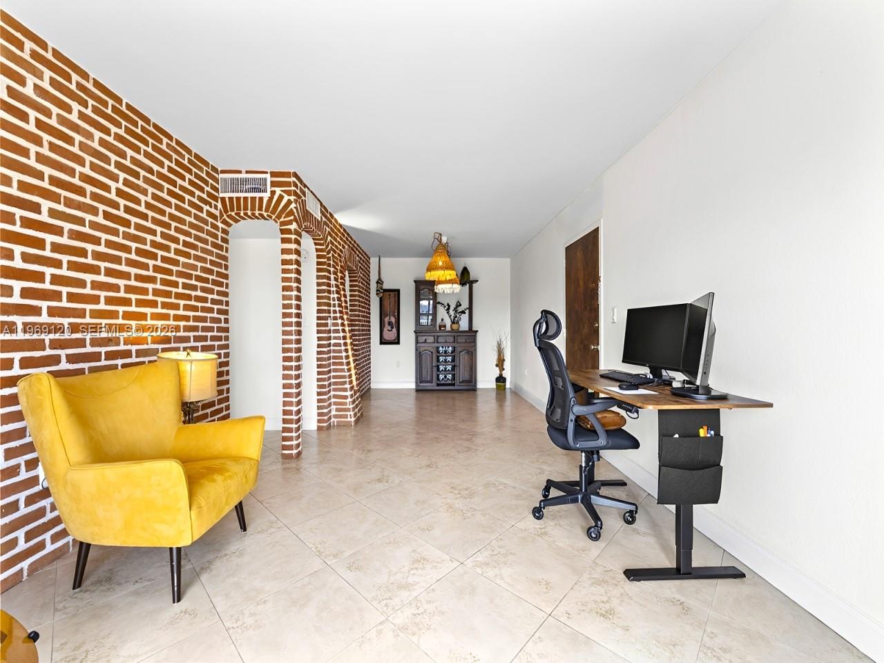 DORAL GARDENS II CONDO - Residential