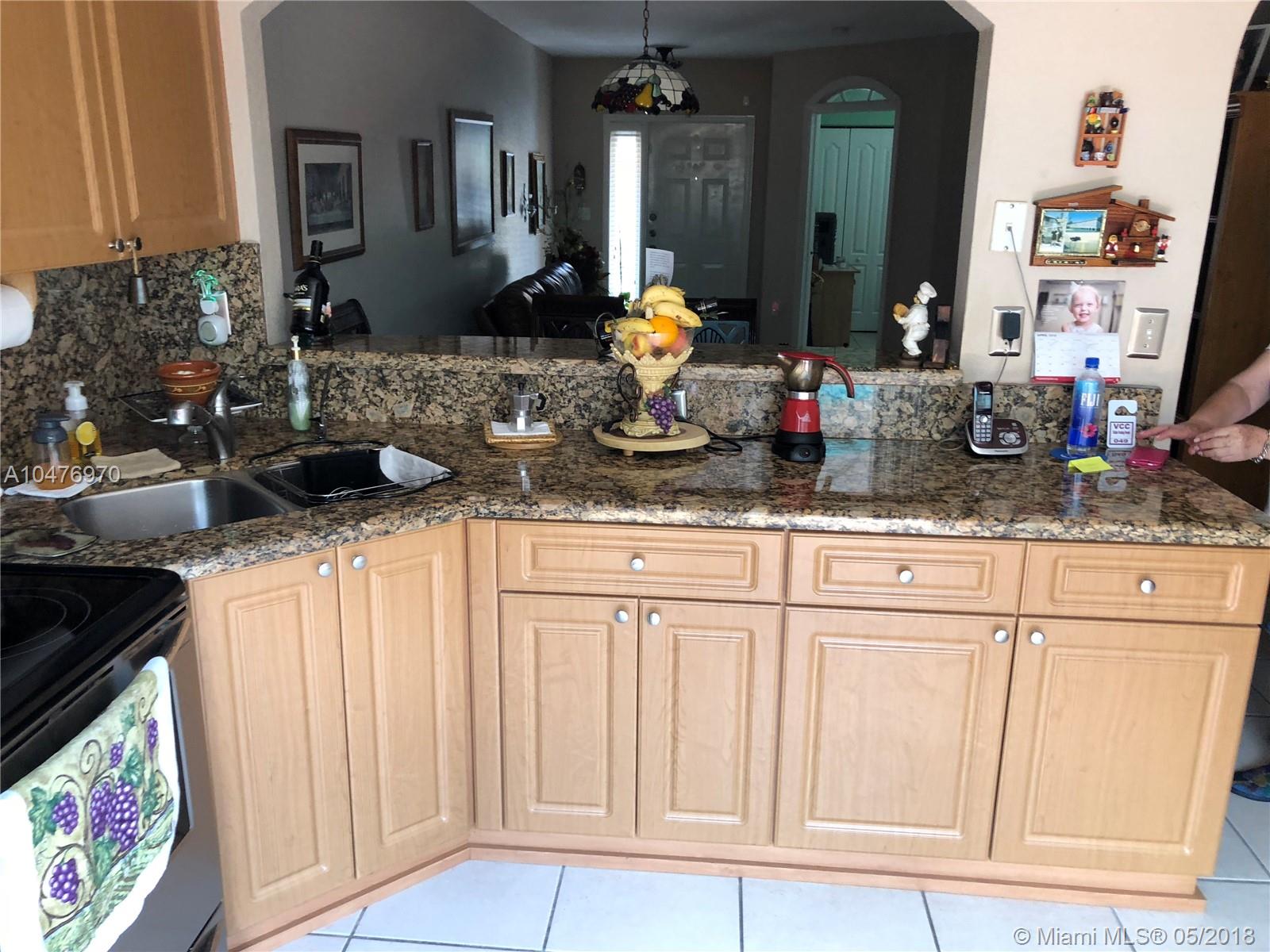 VILLAS CANARIAS CONDO - Residential