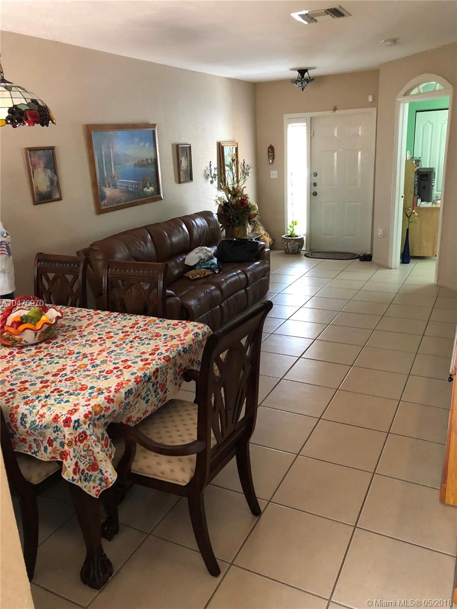 VILLAS CANARIAS CONDO - Residential