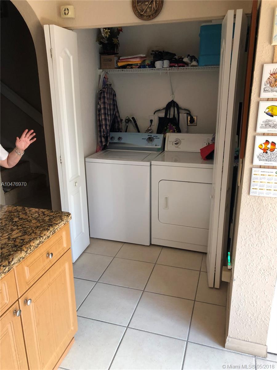 VILLAS CANARIAS CONDO - Residential