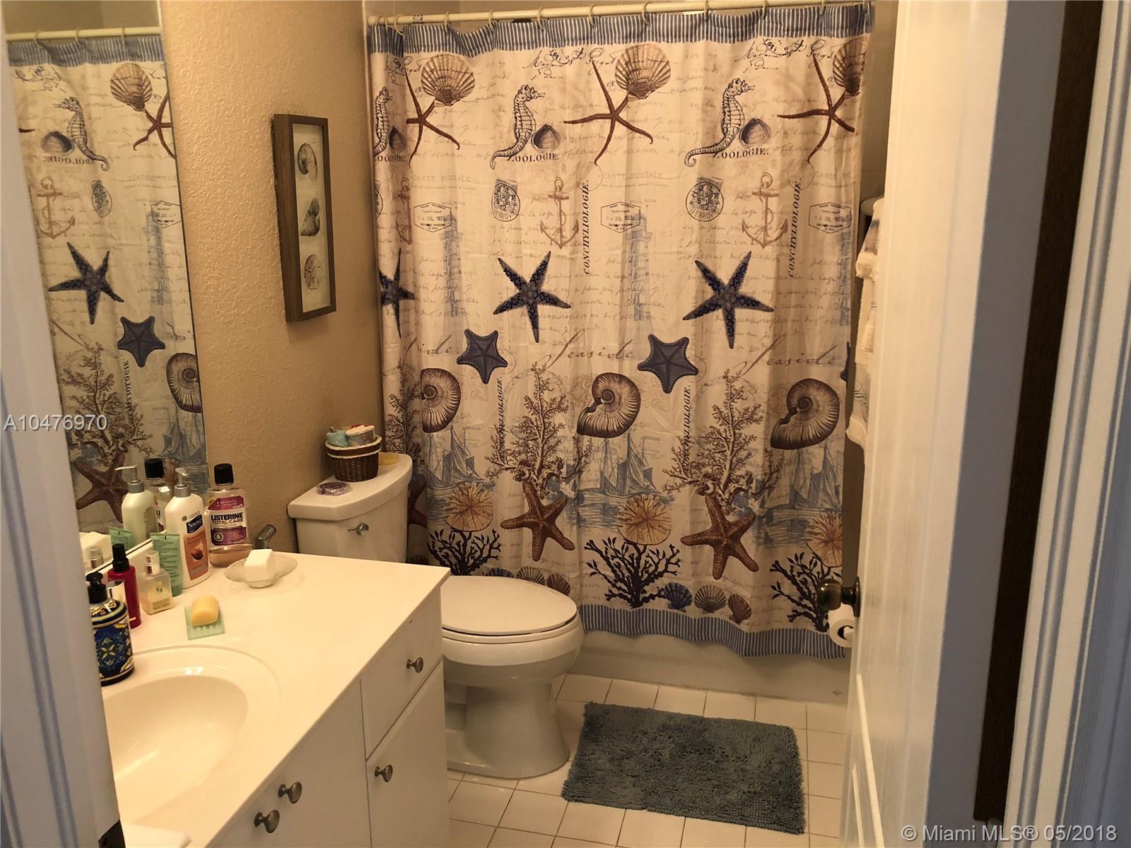 VILLAS CANARIAS CONDO - Residential