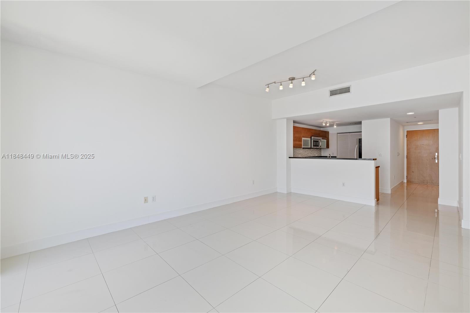 244 Biscayne Blvd 3904