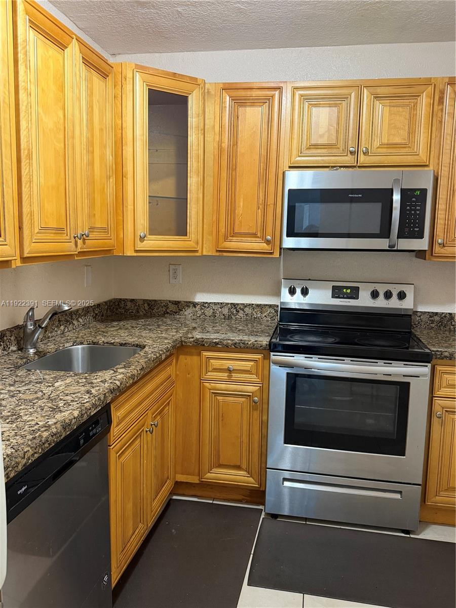 6701 NW 169th St B301