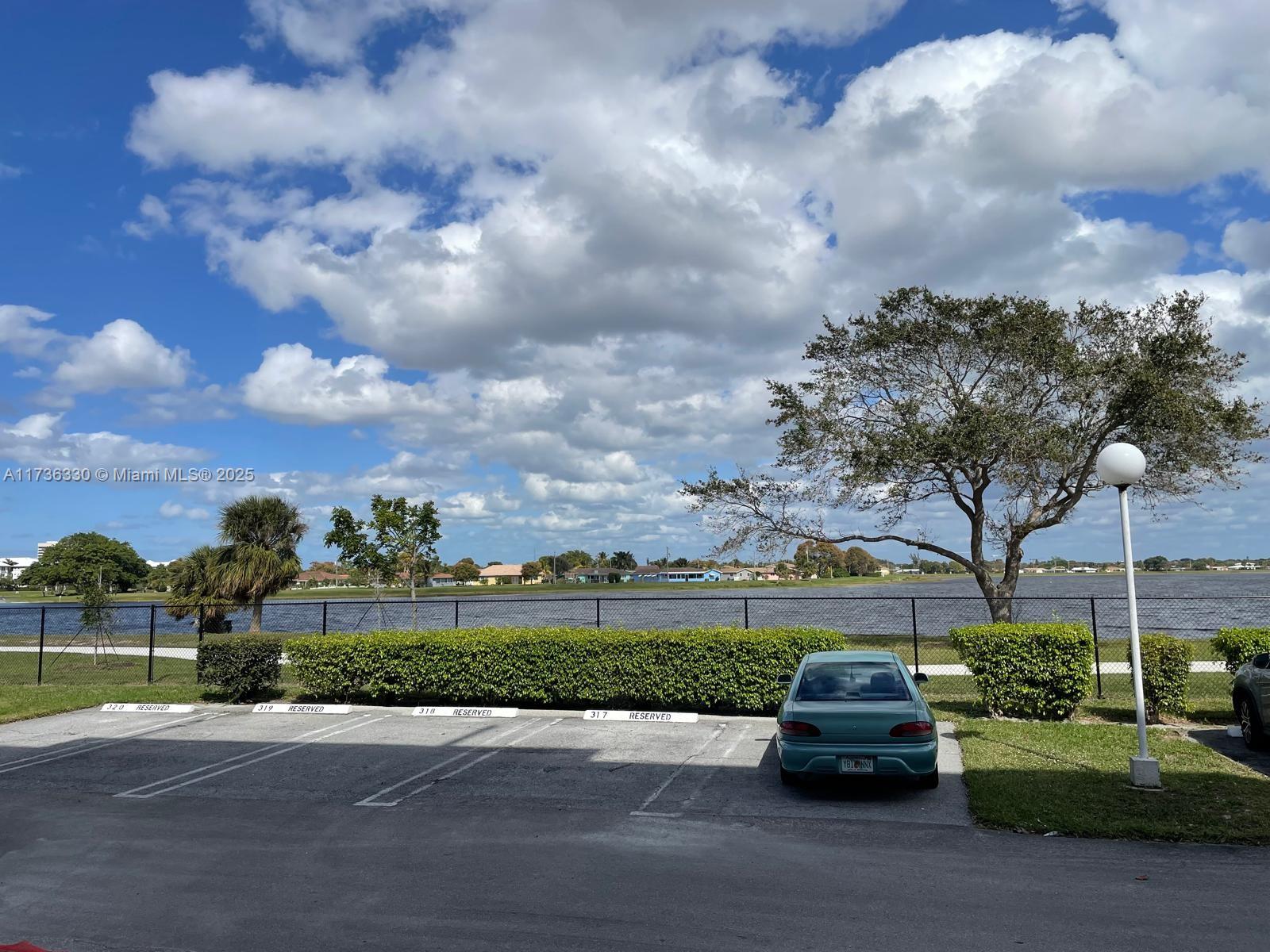 BREAKWATERS OF THE PALM B - Residential Lease