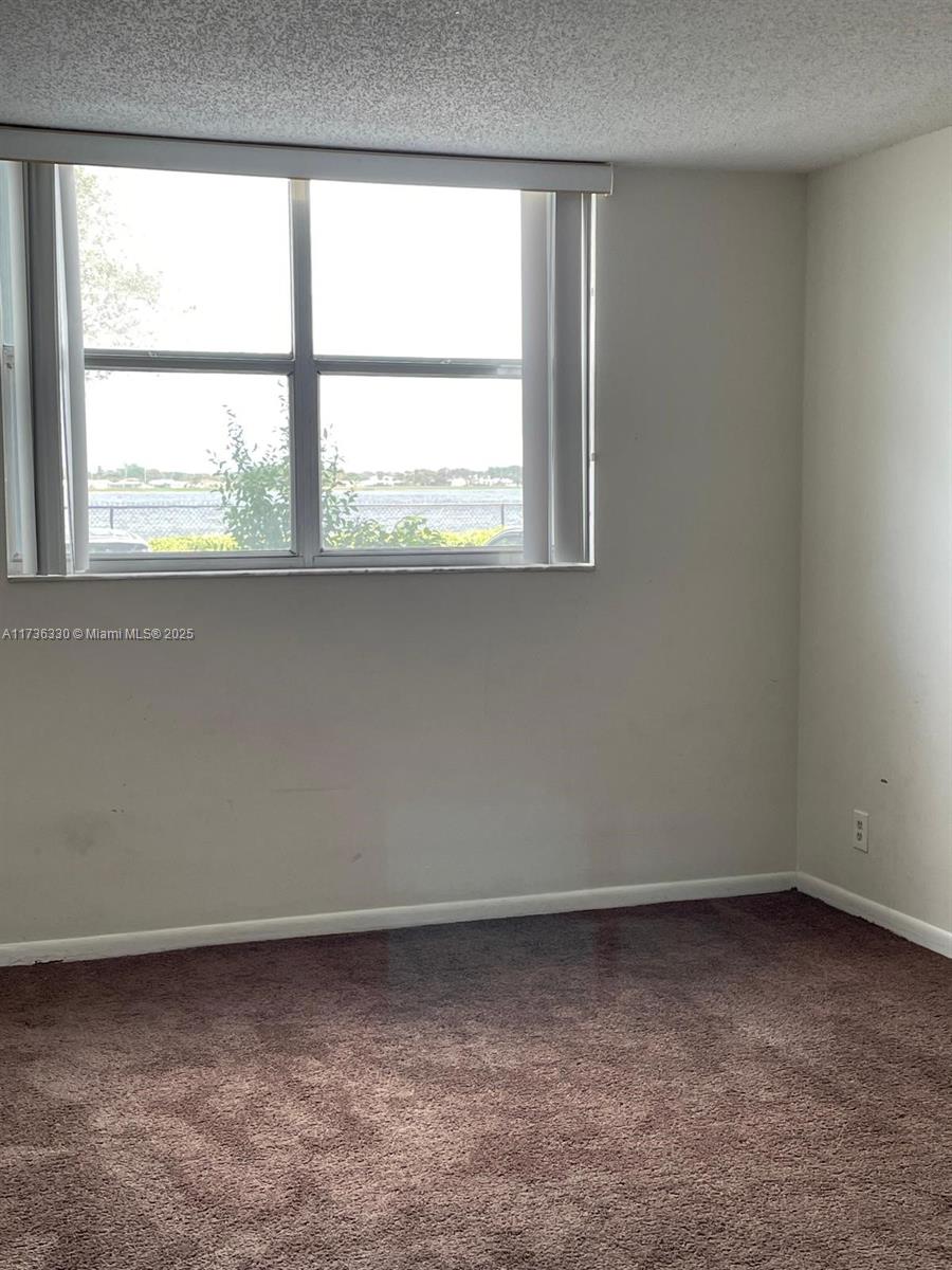 BREAKWATERS OF THE PALM B - Residential Lease