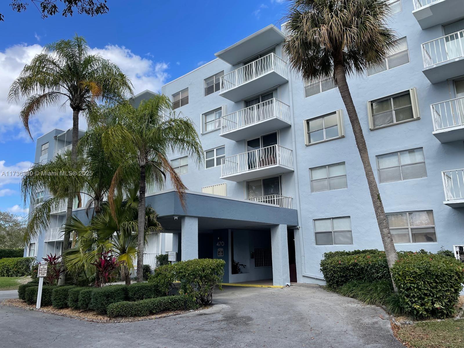 BREAKWATERS OF THE PALM B - Residential Lease