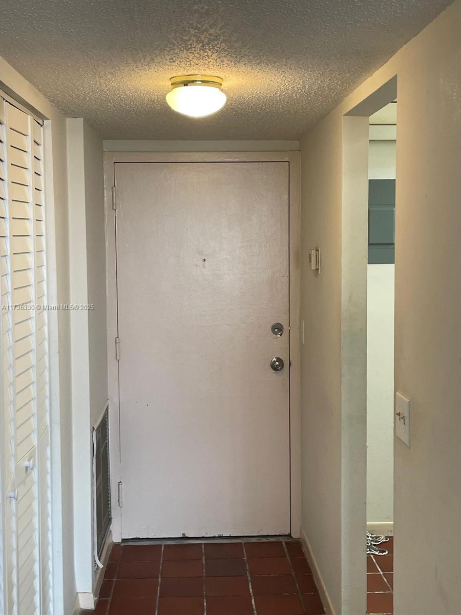 BREAKWATERS OF THE PALM B - Residential Lease