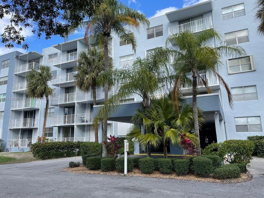 Location and light!!! Condo in a great  environment, fenced with gate.  Nice water views and outdoor spaces. Parking space + Guest Parking.  Hurricane shutters. Laundry facilities per building. Close to commercial center Tanger Outlets, Target and Aldi stores, etc. Close to several educational centers. Excellent location near I-95.