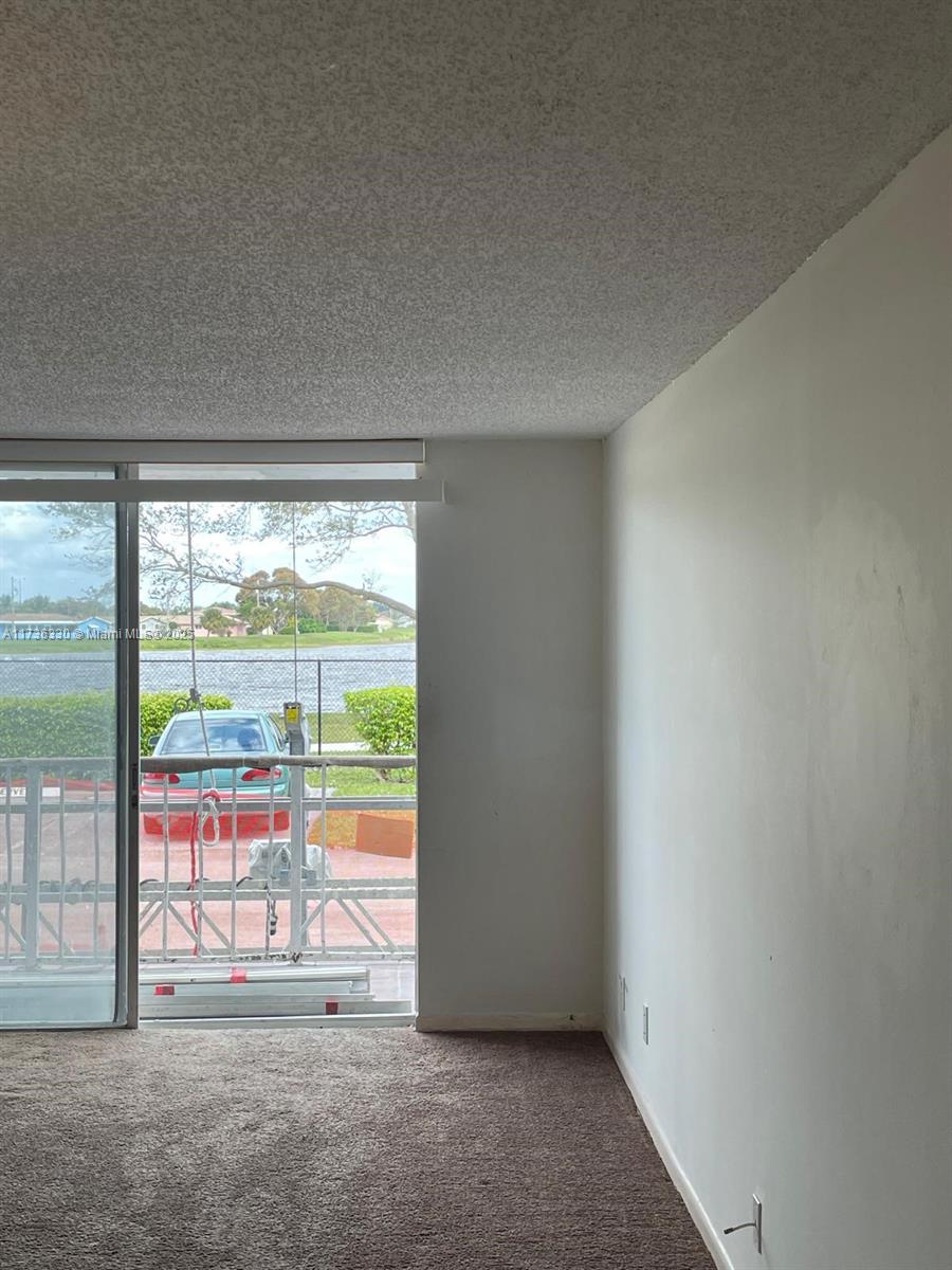 BREAKWATERS OF THE PALM B - Residential Lease