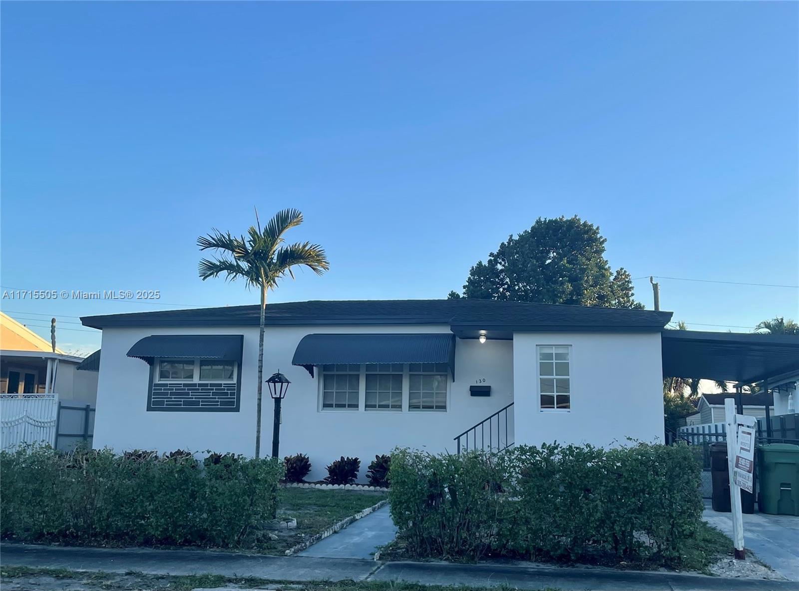 Charming 3-bedroom, 1.5-bathroom single-family home featuring tile flooring, central A/C, a convenient carport, and a large backyard perfect for outdoor enjoyment. Freshly painted inside and out, this move-in-ready gem is waiting for you to call it home!
