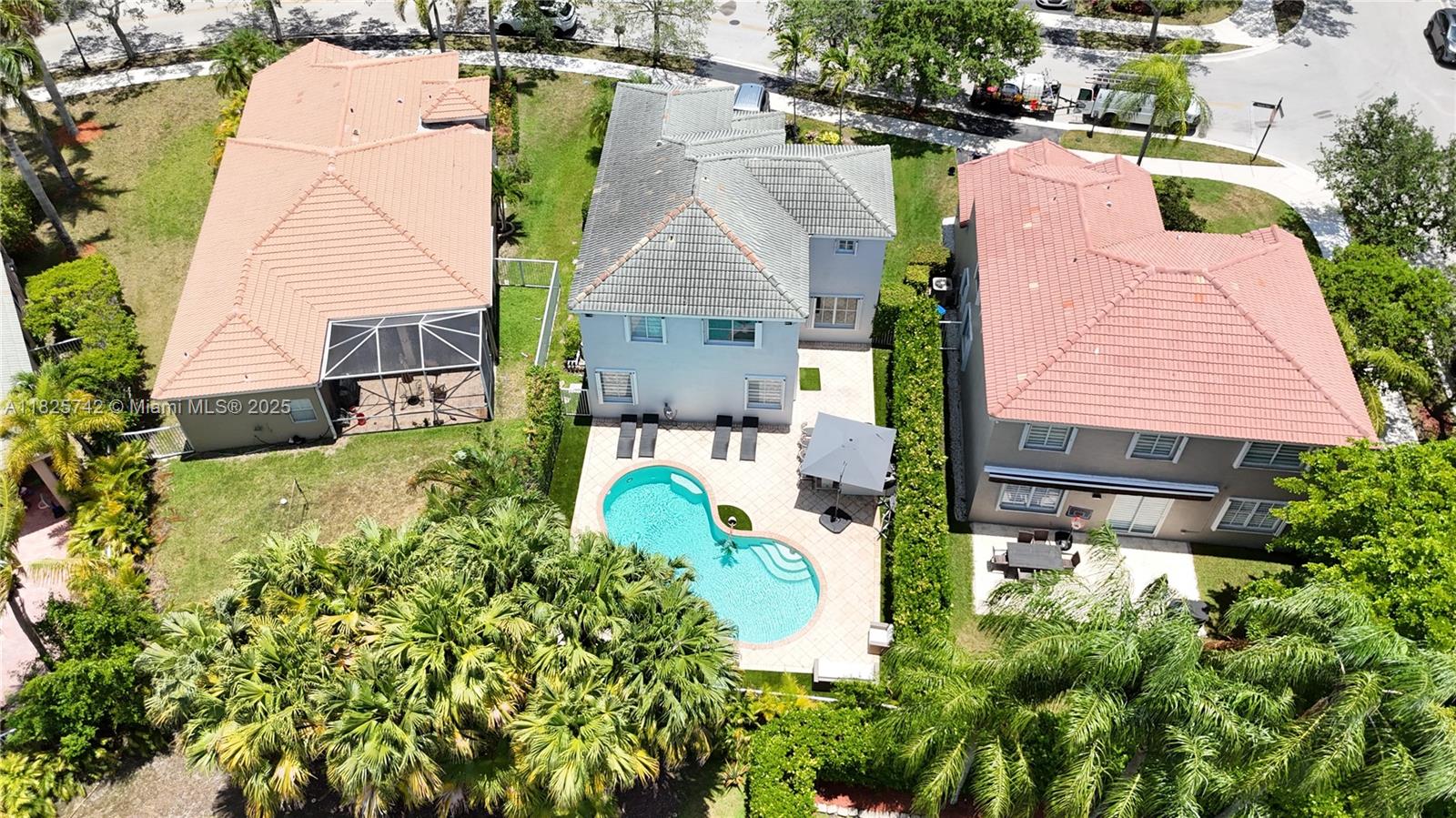Beautiful and newly remodeled single-family home located in the exclusive gated community of Savanna in Weston. This spacious residence features 4 bedrooms, 2.5 bathrooms, and a 2-car garage. The home boasts a modern kitchen with granite countertops, stainless steel appliances, and elegant finishes throughout. Enjoy a beautiful backyard with a sparkling pool, perfect for outdoor relaxation and entertaining. Resort-style community amenities include pools, clubhouse, mini golf, playgrounds, and more. Located in an excellent school district and just minutes from I-75, parks, and shopping centers. A great opportunity to live in one of Weston's most desirable communities!