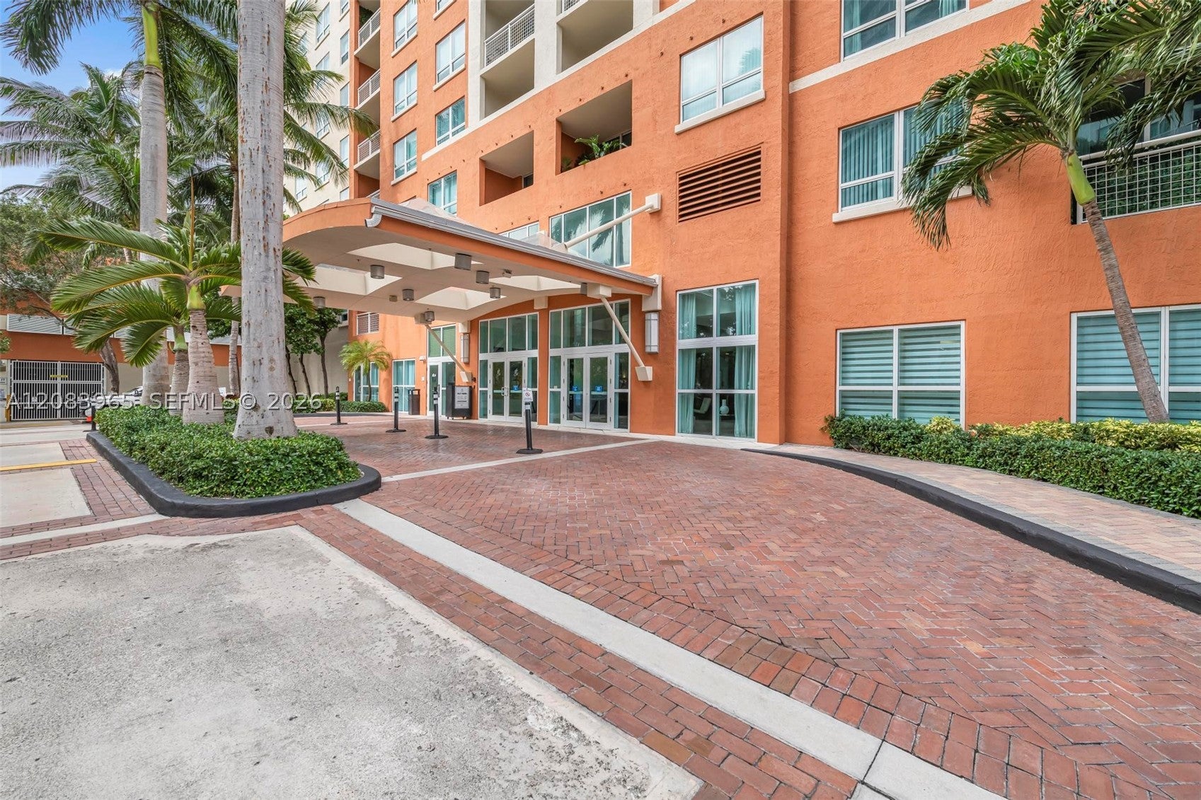 2000 N Bayshore Dr 408