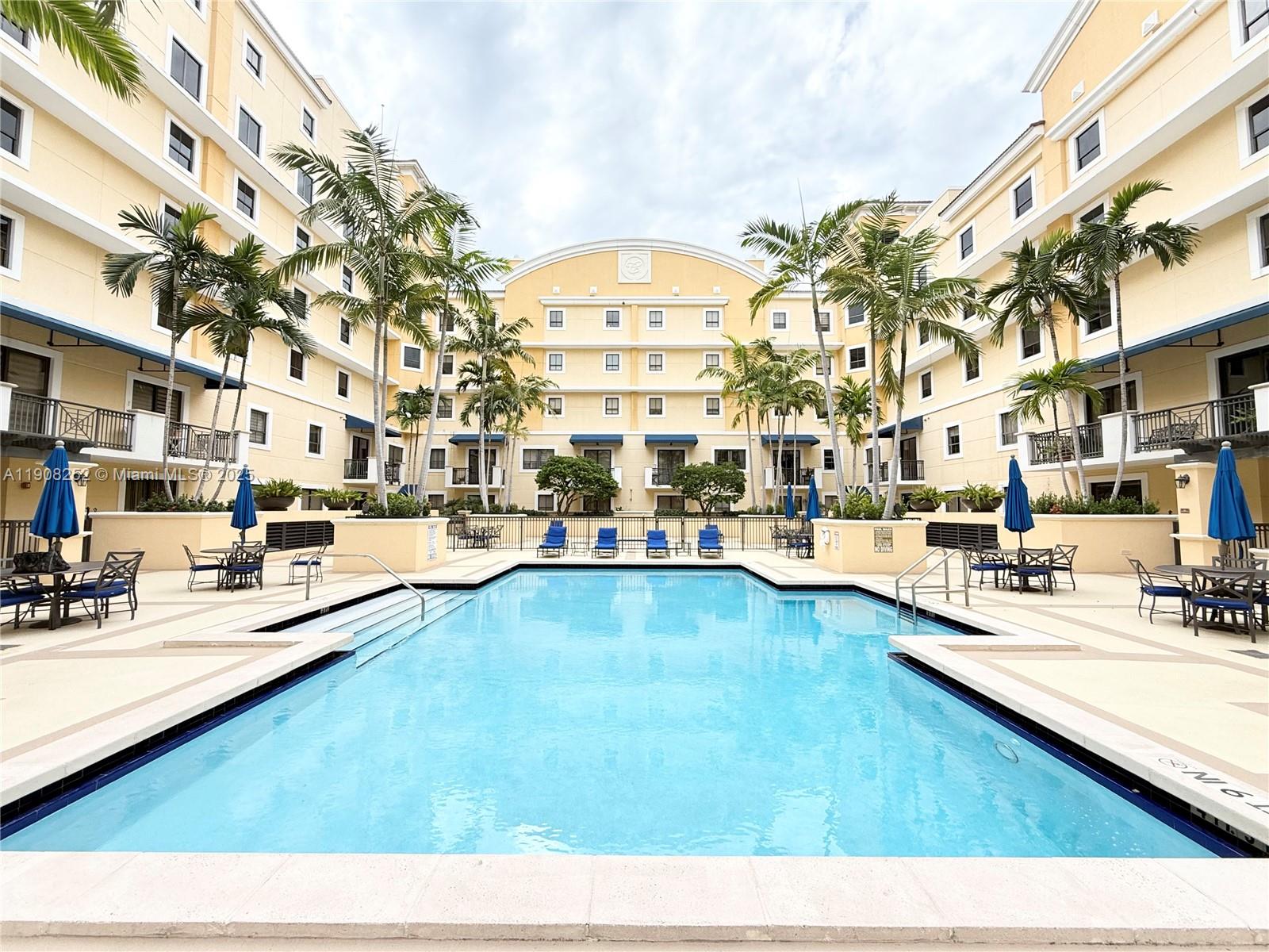 COLONNADE AT DADELAND SE - Residential