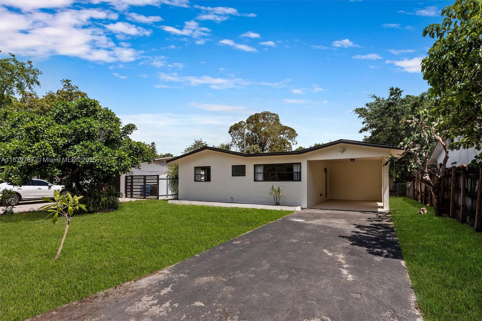 2609 SW 13th Pl