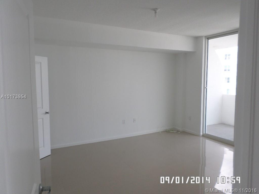 360 CONDOMINIUM - Residential Lease