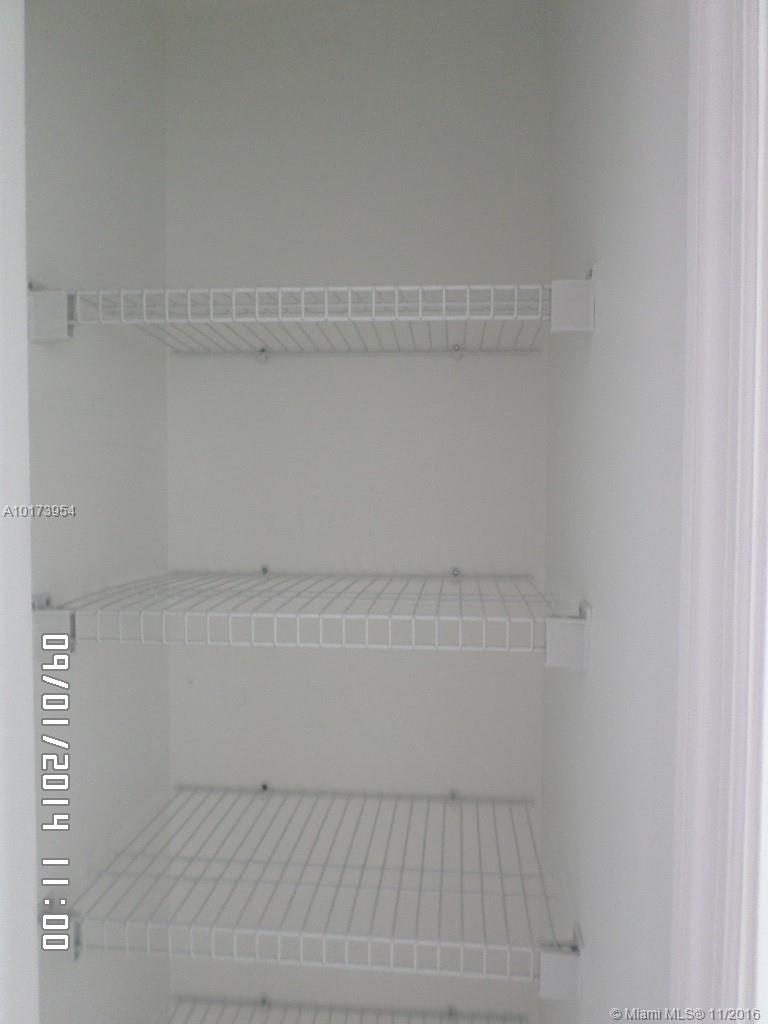 360 CONDOMINIUM - Residential Lease